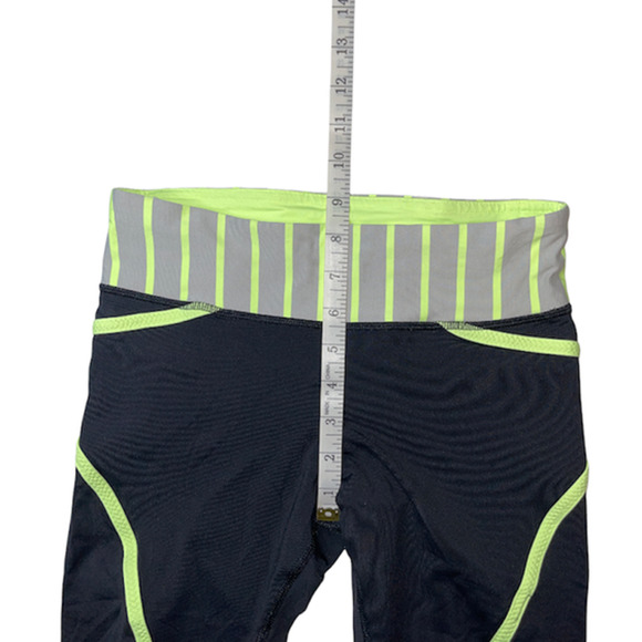 Lululemon Athletica Run Pace Black Crop Capri Leggings Size 4 - Picture 7 of 14